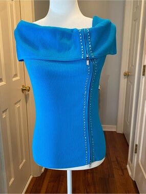 CACHE VINTAGE Bright Blue Ribbed Off-Shoulder Top with Zip and Studs